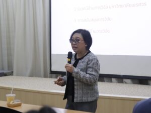 [17 พ.ย.68] กองการวิจัยและนวัตกรรม ได้จัดการประชุมชี้แจงทำสัญญาโครงการวิจัยงบประมาณรายได้ และทุนสนับสนุนกลุ่มวิจัยและนวัตกรรมแนวหน้า ประจำปี 2569